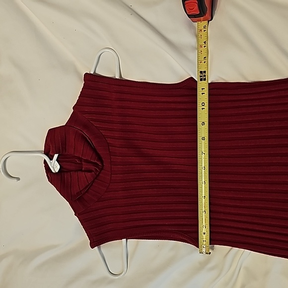Turtleneck, sleeveless, red M, ribbed, comfy, by Blue Asphalt - Picture 4 of 7
